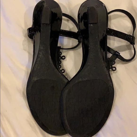 Diane von Furstenberg Black Patent Monaco Sandals - Picture 6 of 7